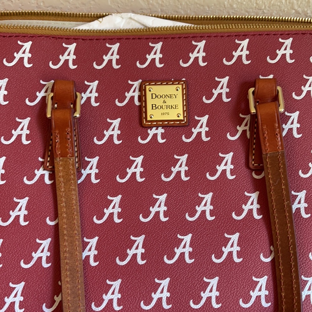 Dooney & Bourke AL Signature Zip Top Shopper NWT - Picture 3 of 11